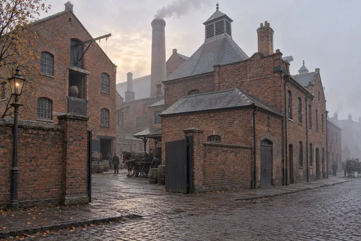 Breweries & Maltings, c. 1900; AI-generated historical interpretation set in Britain.