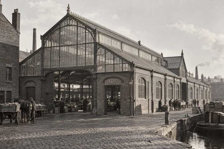 Markets, c. 1907; AI-generated historical interpretation set in Britain.